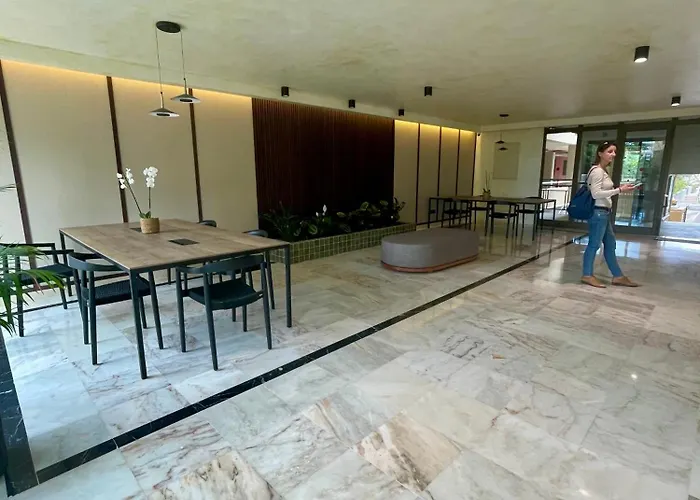 Royal View - Playa De Americas Apartament