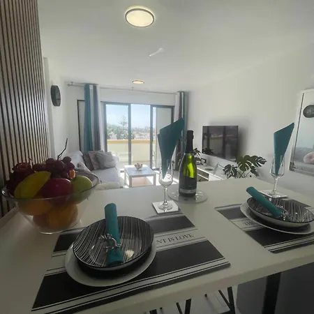Royal View - Playa De Americas 公寓 *