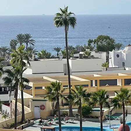 Royal View - Playa De Americas 公寓 *
