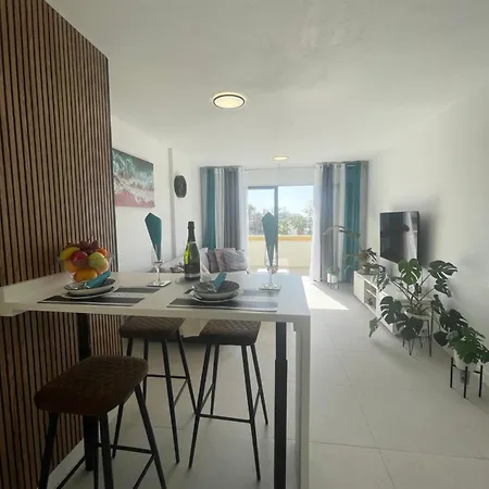 Royal View - Playa De Americas 公寓